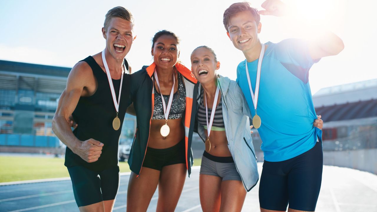 Dlaczego sportowcy wyglądają młodziej? Rola kolagenu i aktywności