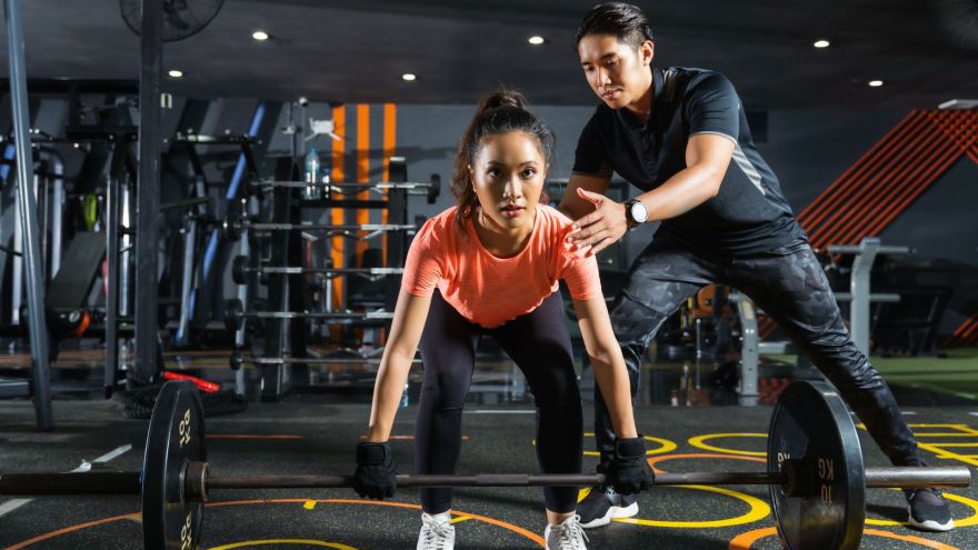 Fit biz Co naprawdę robi Twój trener, gdy nie patrzysz?