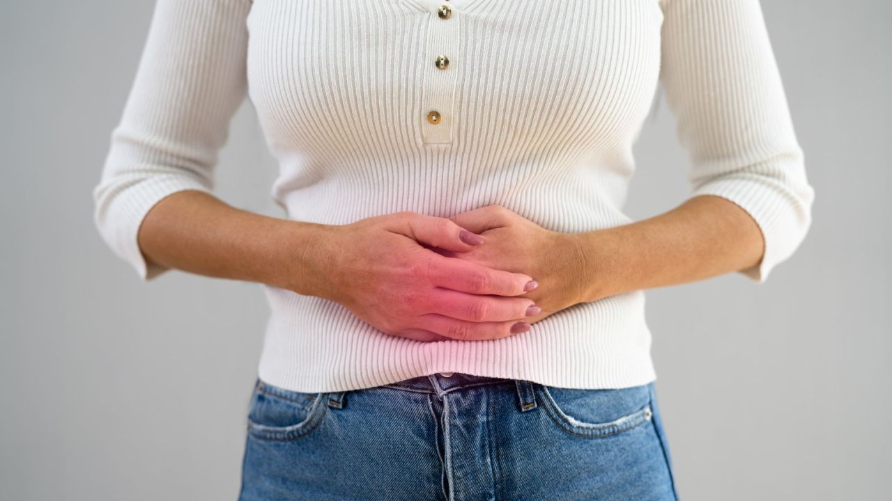 Zapalenie jelit – przyczyny, objawy i leczenie dietą