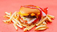 Aktualności Czy nadszedł czas na ograniczenie reklam fast-foodów skierowanych do polskich dzieci?