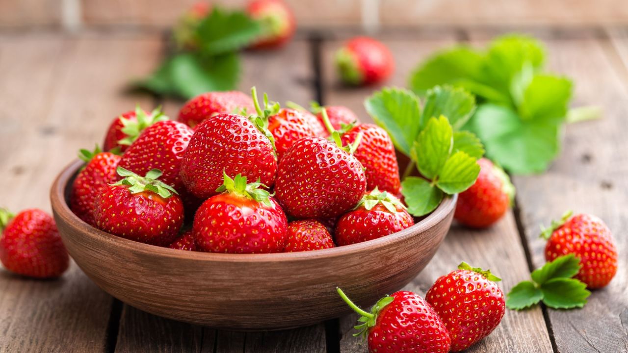 Top 5 fit przepisów na dania z truskawkami