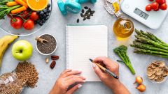 Aktualności Jesz „jak ptaszek”, a waga stoi? Ukryte kalorie, które sabotują Twoją dietę