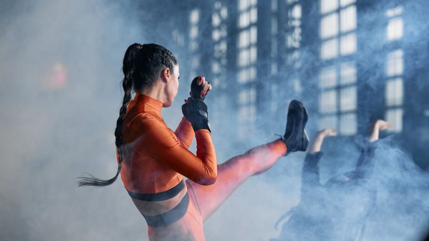 Trening Trening ninja: Rewolucja w domowym fitnesie opartym na funkcjonalności