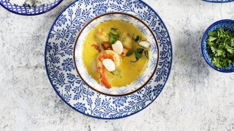 Curry z czosnkiem w oleju z ziołami