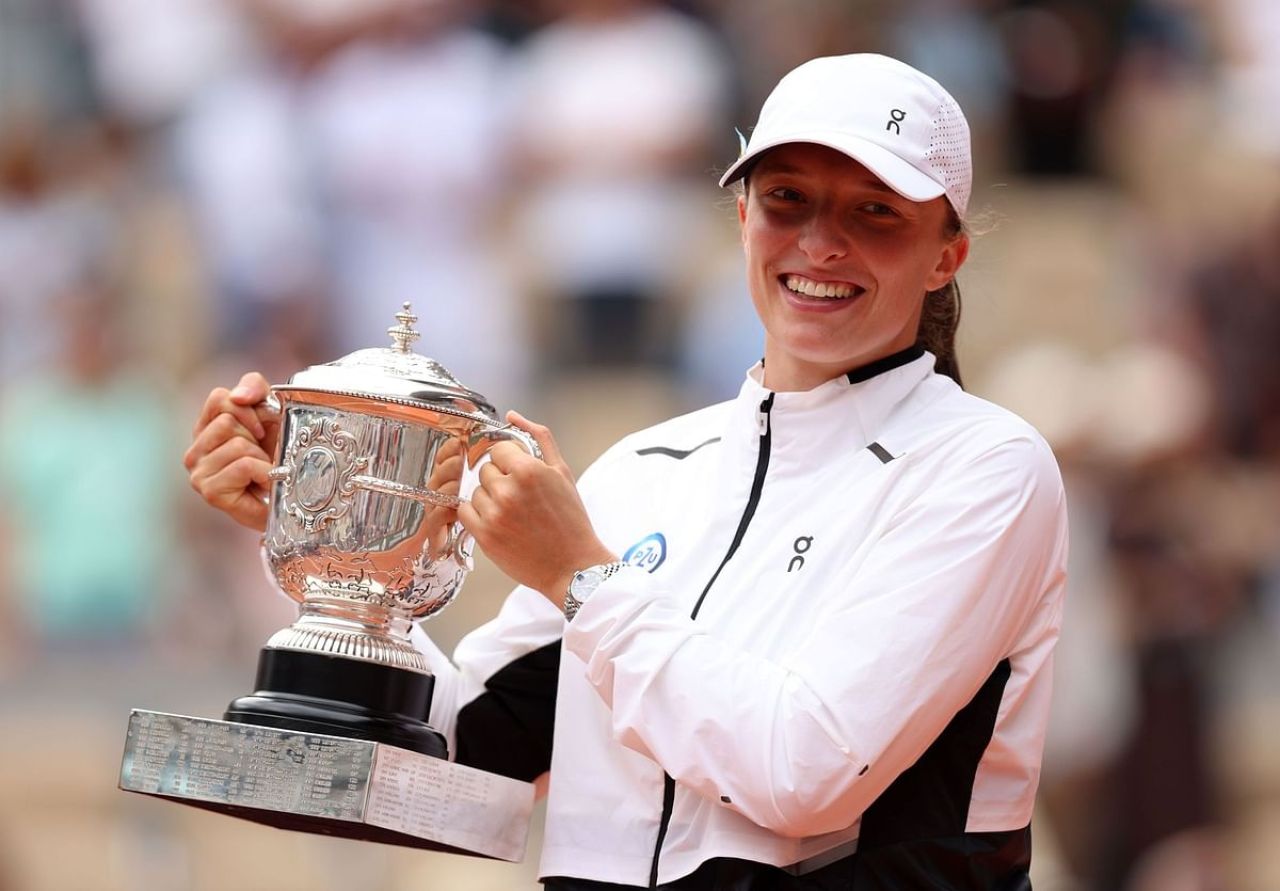 Historyczny triumf Igi Świątek na Wimbledonie. Ekspert: „To siła mentalna była kluczem do sukcesu”