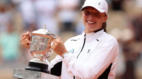 Historyczny triumf Igi Świątek na Wimbledonie. Ekspert: „To siła mentalna była kluczem do sukcesu”