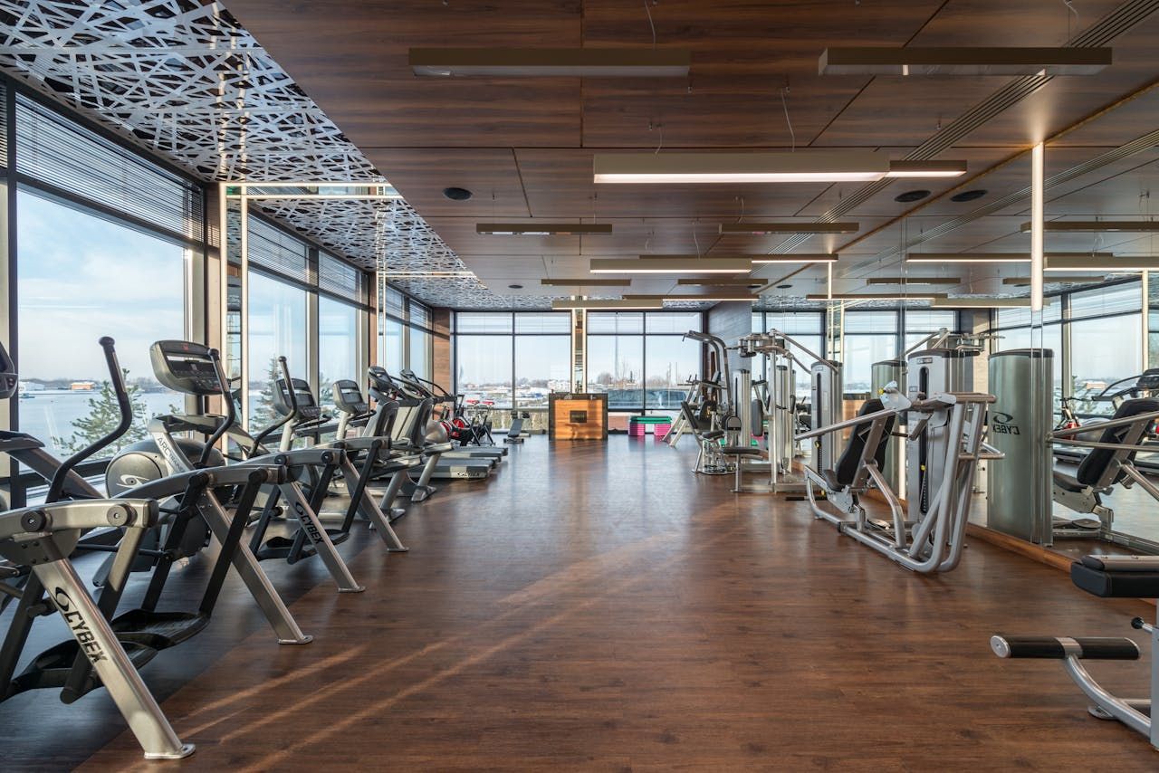 Kluby fitness bez abonamentu – nowy trend czy chwilowa moda?