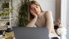 Aktualności Przemęczeni, przebodźcowani, bez chwili oddechu. Czy jeszcze potrafimy po prostu... nic nie robić?