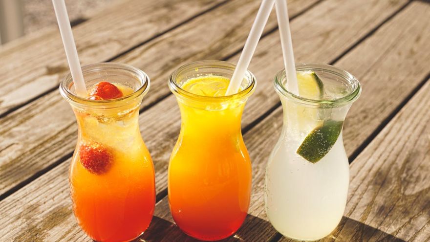 Dieta Lemoniada w różnych odsłonach – 5 przepisów na napoje gaszące pragnienie