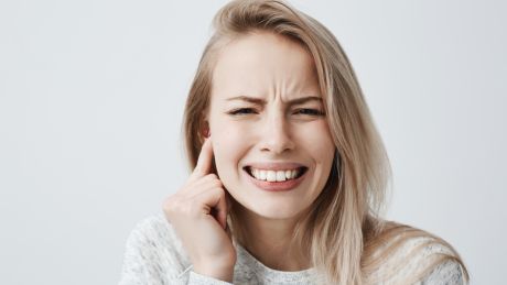 Ból zęba – co może oznaczać i kiedy iść do stomatologa?