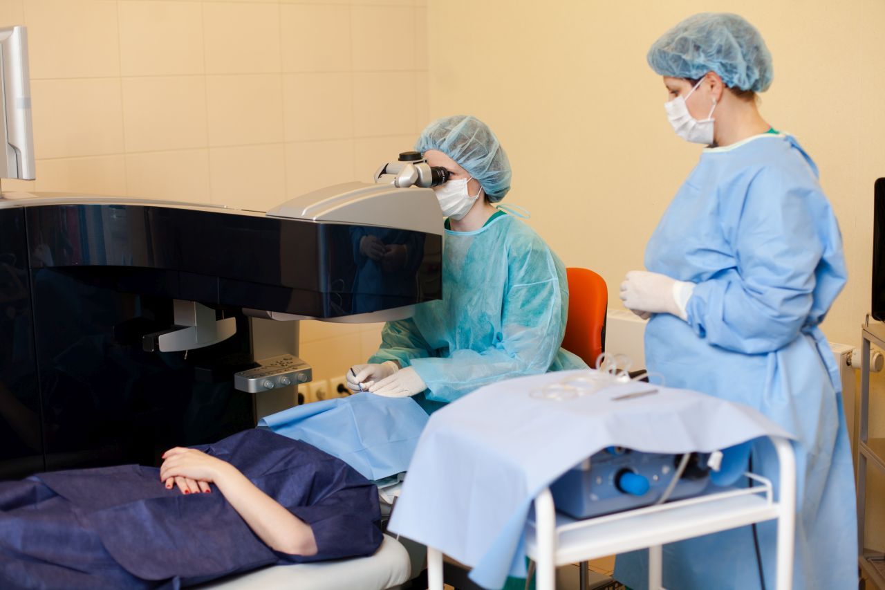 Koniec z okularami na siłowni! Laserowa korekcja wzroku podbija serca aktywnych