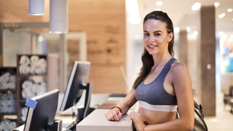 Czy recepcja w klubie fitness jest opłacalna?