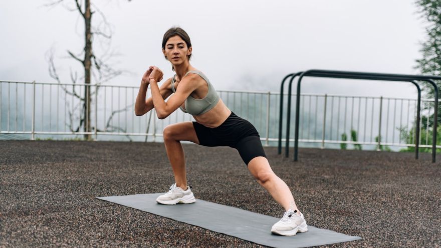 Trening Fitness w rytmie natury: Jak trenować, korzystając z otoczenia, a nie z siłowni