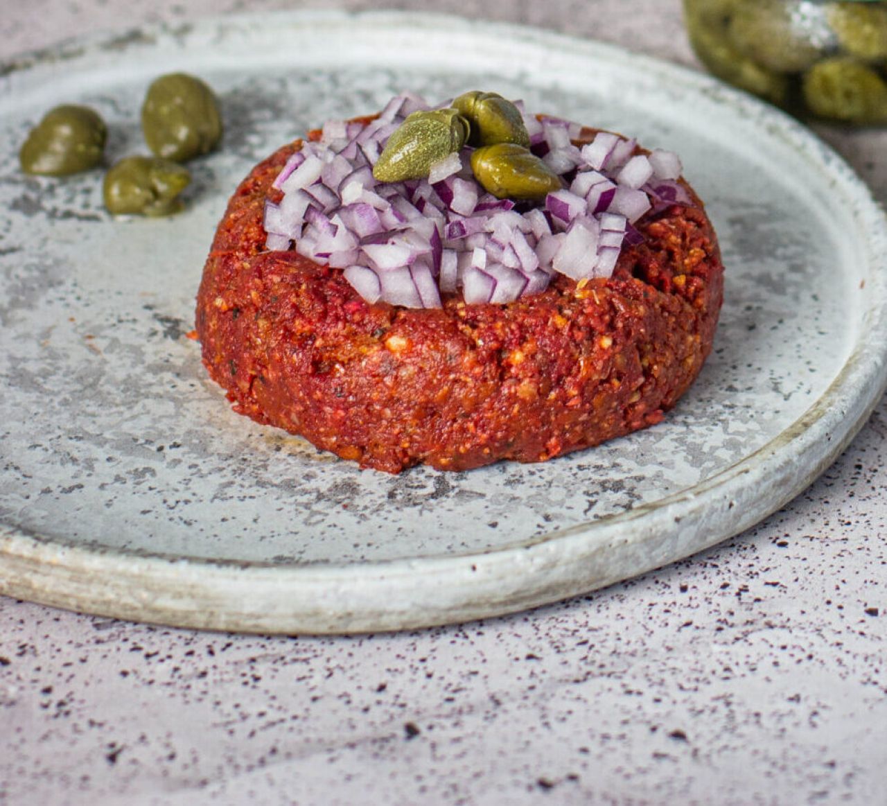 Vege tatar z suszonymi pomidorami OLE! – zdrowa alternatywa dla klasyki