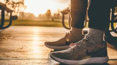 Aktualności Bieganie jesienią – o czym pamiętać, by trening był bezpieczny i skuteczny