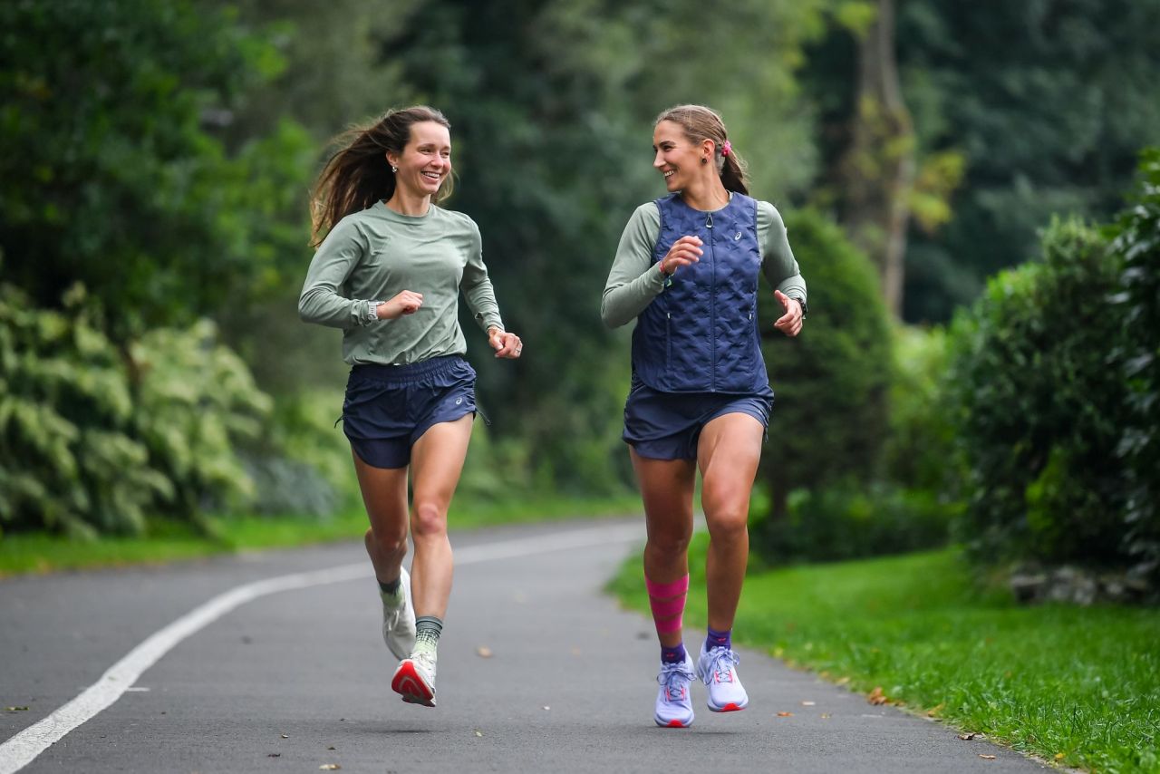 Bieganie jesienią - jak trenować, gdy dni się skracają