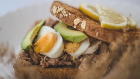 Zdrowe kanapki - 7 prostych przepisów na fit kanapki do pracy i na śniadanie