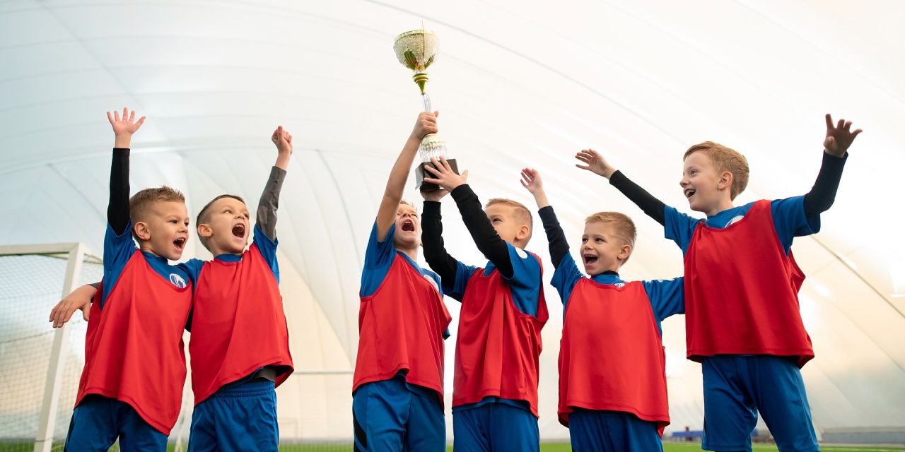 Jak zachęcić uczniów do ruchu? Sekcje i kluby sportowe jako wsparcie w budowaniu aktywności