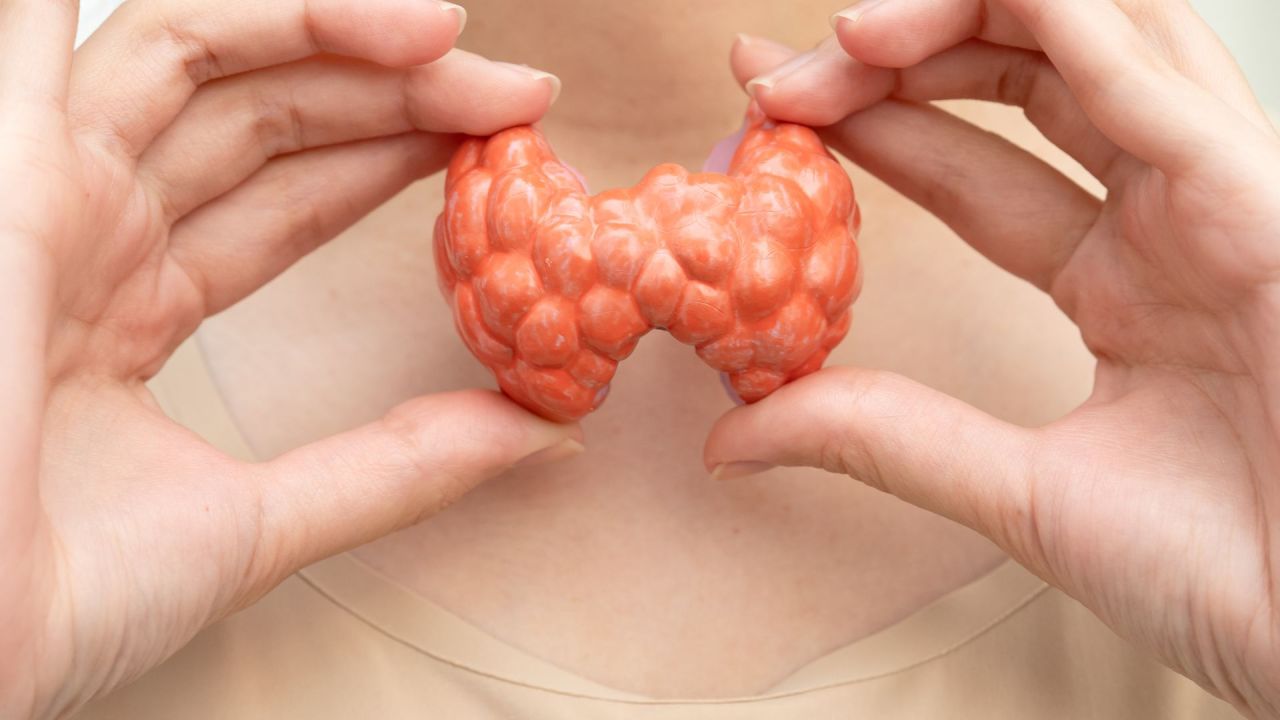 Sport a hormony tarczycy – co musi wiedzieć każda kobieta z Hashimoto?