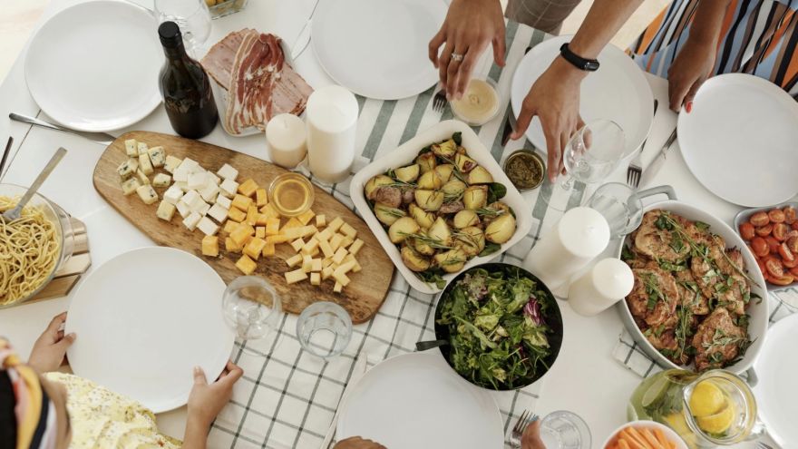 Dieta Czy zdrowe jedzenie to naprawdę tylko warzywa i owoce?