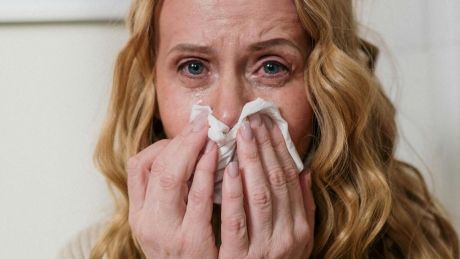 Jak dbać o zatoki jesienią? Skuteczne i proste sposoby, które naprawdę pomagają