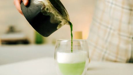 Matcha jako przedtreningówka - poznaj korzyści i dowiedz się jak ją stosować na codzień