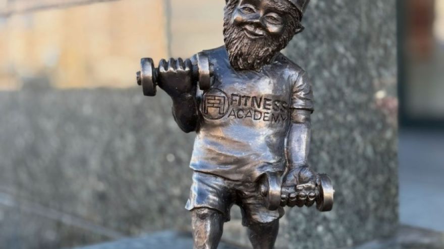 Aktualności We Wrocławiu pojawiły się dwa nowe krasnale. Fitness Academy wzmacnia swoją obecność w miejskiej przestrzeni