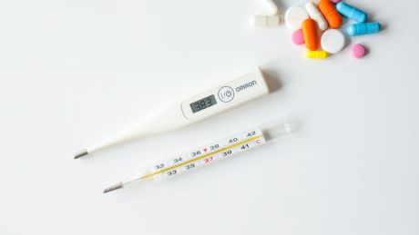 Odporność zimą pod lupą. Dlaczego w grudniu częściej chorujemy mimo „lepszej diety”?