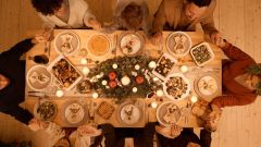 Aktualności Trudne relacje przy świątecznym stole? Sprawdź, jak zachować spokój i zadbać o siebie