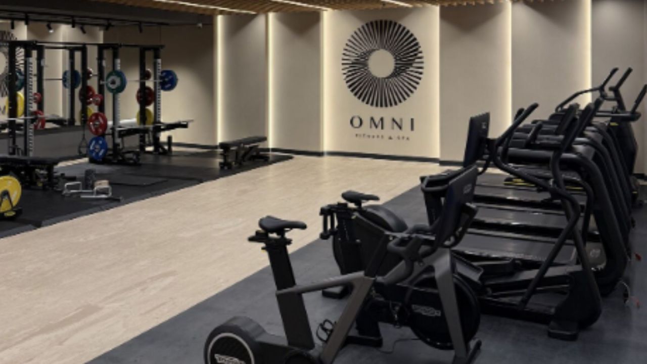 Forma fizyczna jako kompetencja przyszłości. Omni Fitness & SPA o nowym podejściu do wydajności liderów
