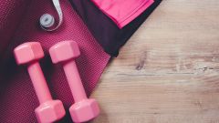 Aktualności HIIT w domu vs. siłownia – co lepiej działa zimą?