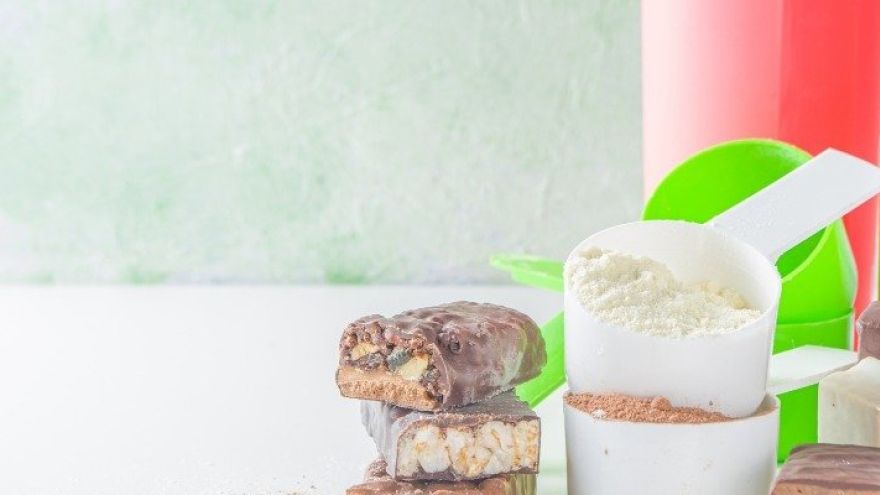 Dieta Polacy wkręceni w białko. Dietetyk radzi, jak mądrze wybierać produkty proteinowe