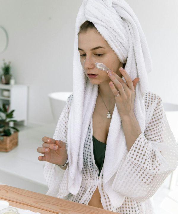 Sam filtr UV nie wystarczy. „Urban aging” przyspiesza starzenie skóry nawet kilkukrotnie