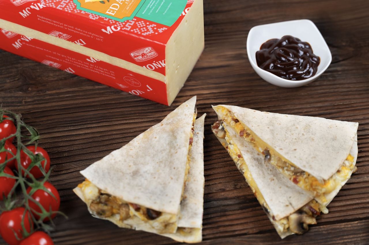 Domowe przekąski na wieczorny seans. Pomysł na wspólny czas ze znajomymi