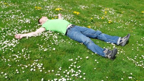 Przesilenie wiosenne – dlaczego wiosną czujemy się zmęczeni i jak odzyskać energię?