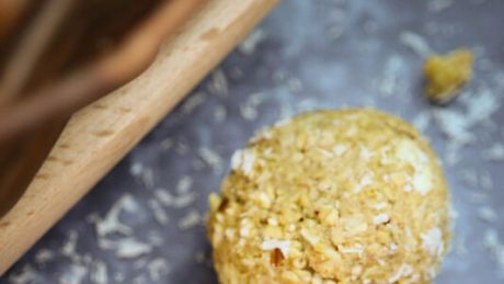 Pełnoziarniste kulki z owocami -  zdrowa przekąska dla małych i dużych łasuchów 