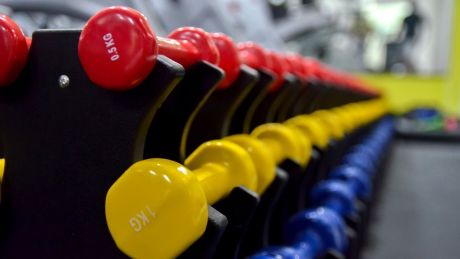 Kluby fitness 24/7 – nowy trend, który zmienia sposób, w jaki ćwiczymy