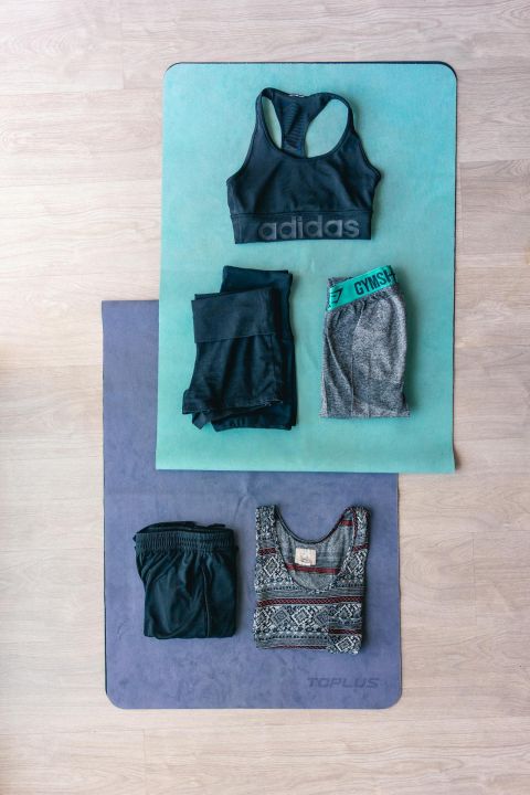 Skład ma znaczenie: co naprawdę nosisz na treningu (i dlaczego to nie chodzi tylko o poliester)