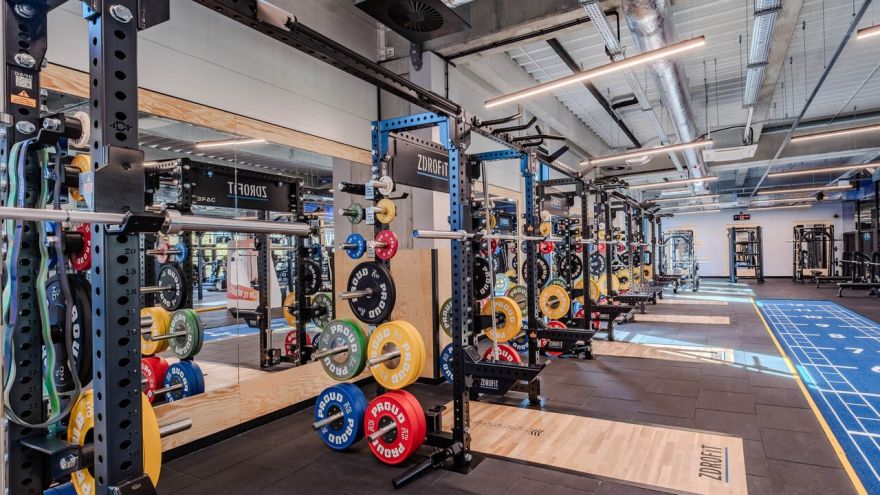 Fit biz 6 na 10 Polaków decyduje o pójściu na siłownię spontanicznie. To dla nich powstają kluby 24h/7