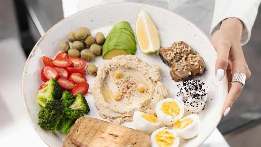 Dieta Kolacje białkowe do 15 minut – 5 prostych przepisów, które sycą i wspierają regenerację