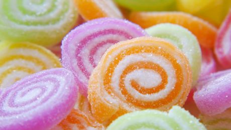 Dlaczego wiosną częściej mamy ochotę na słodycze? Dieta, która stabilizuje poziom cukru i apetyt