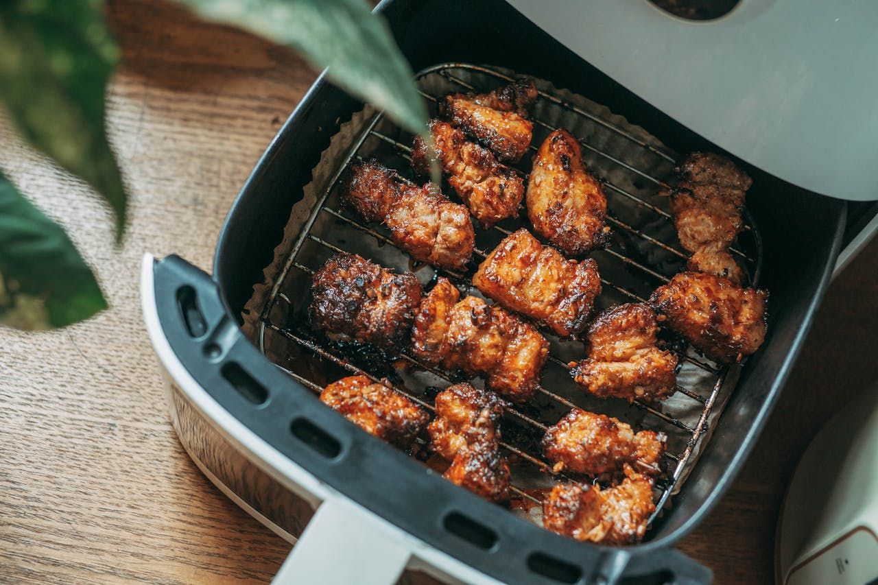 Air fryer w kuchni fit – 7 przepisów, które robią viral na TikToku