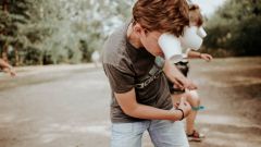 Aktualności Pokolenie ekranów kontra pokolenie podwórka. Czy dzieci naprawdę ruszają się mniej niż kiedyś?