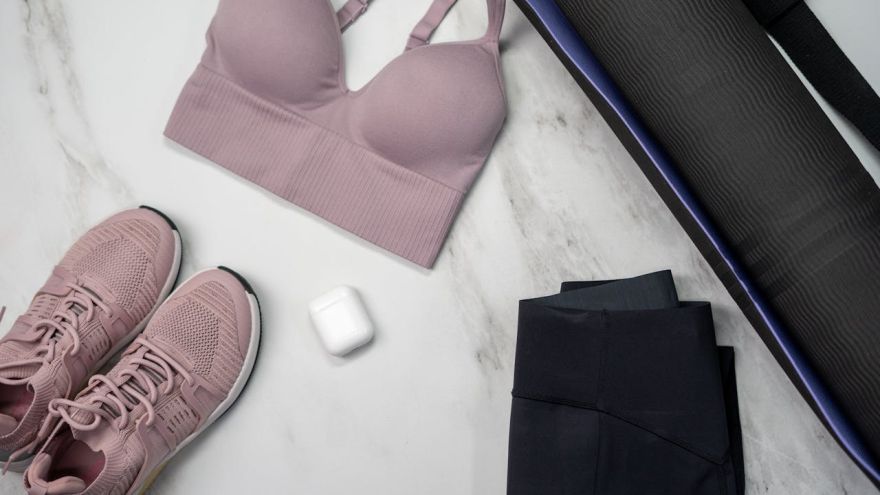 Fit light PFAS w odzieży sportowej: funkcjonalność vs zdrowie