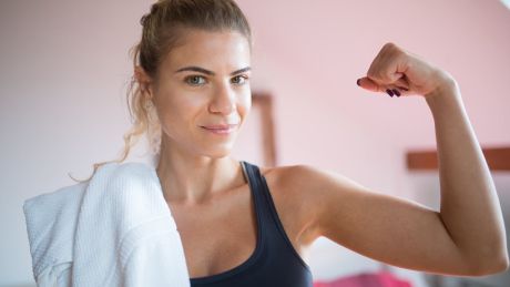 Dlaczego świat fitnessu coraz częściej tworzy treningi dopasowane do kobiecego organizmu?