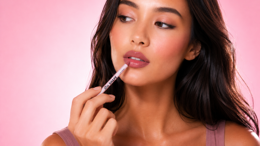 Aktualności Trik z tiktoka na piękne usta latem: jak stworzyć perfect lip combo, które przetrwa upały?