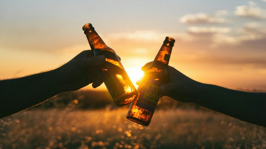 Zdrowie Ponad połowa Polaków popiera nocny zakaz sprzedaży alkoholu. Czy zaczyna się era NoLo?