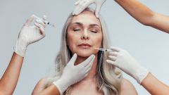 Aktualności Medycyna estetyczna czy pokaz mody? Dermatolog o trendach, które wracają pod nowymi nazwami 