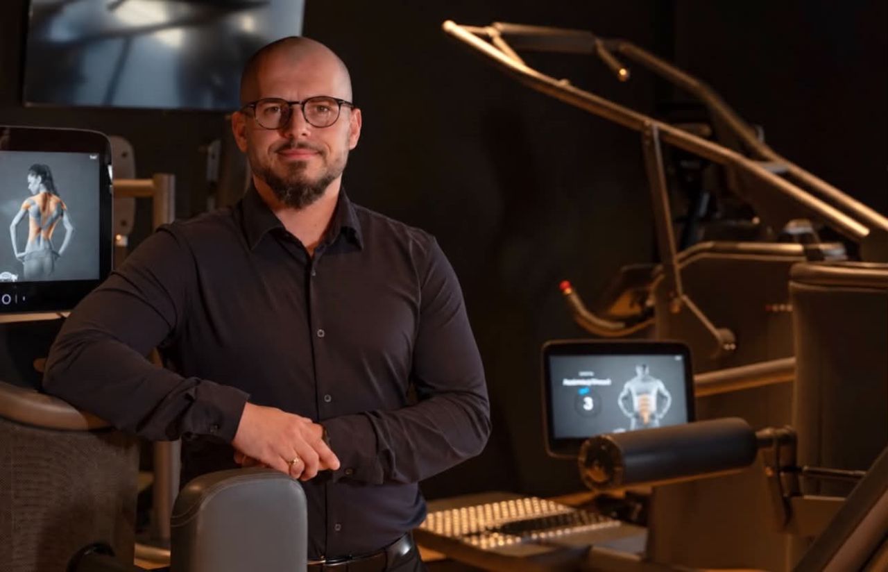 Od pierwszych 500 zł do rozwoju sieci fitness. Marcin Kijek o lekcjach, które budują lidera