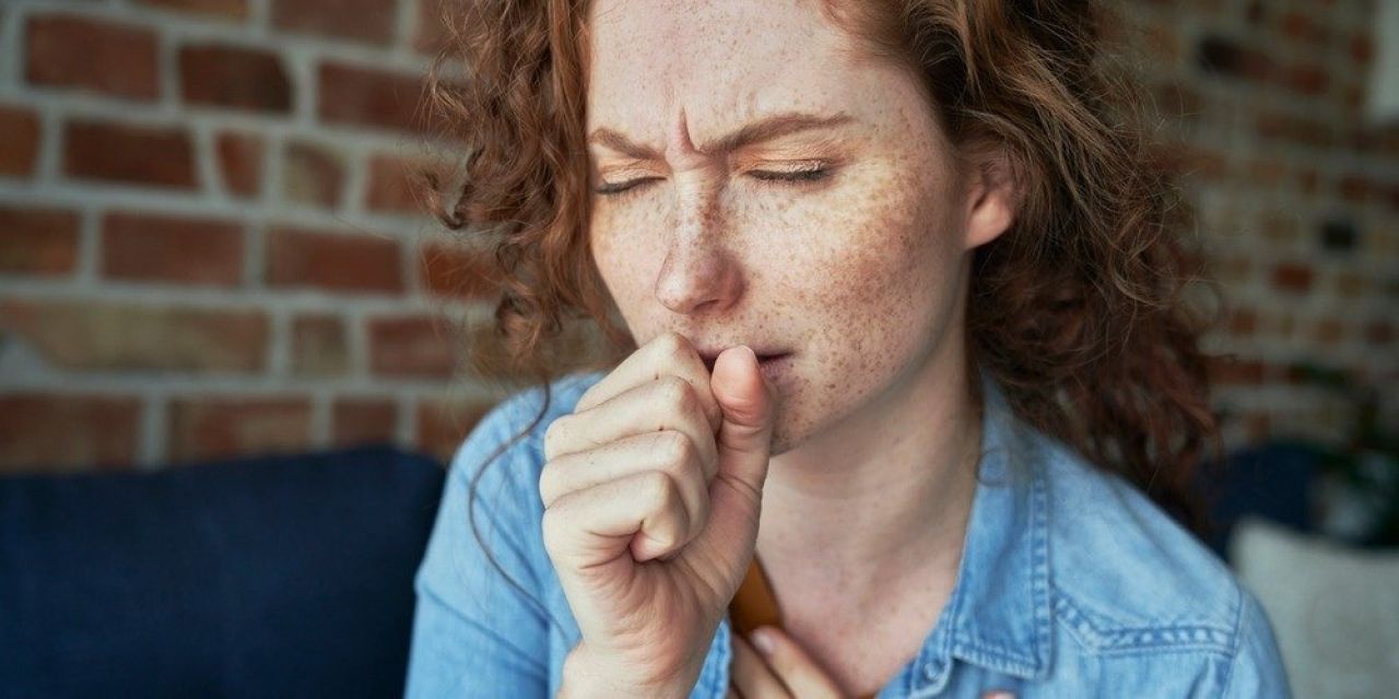 Infekcja zniknęła – kaszel pozostał? Jak długo utrzymuje się kaszel po infekcji